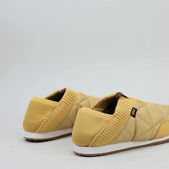 TEVA ReEmber Moc Waterproof Outdoor Slip on Hiking Sneaker Honey Gold Size 5 - Picture 6 of 7
